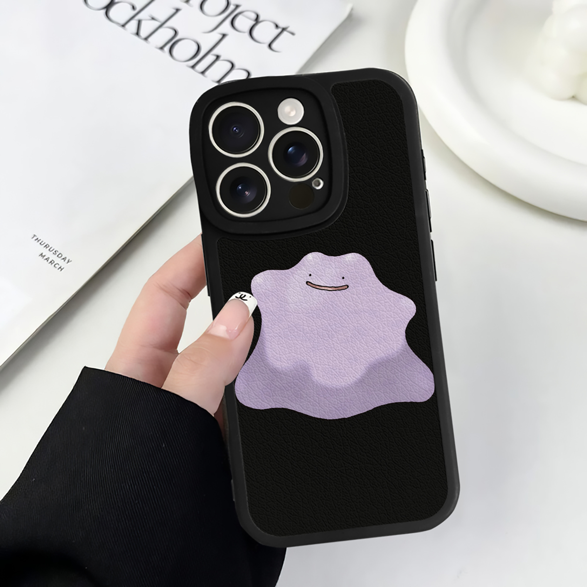 （画像用） ポケットモンスター Pokémon 【iPhone 16シリーズ対応】シリコンスマホケース（レザー調） 材質：シリコン